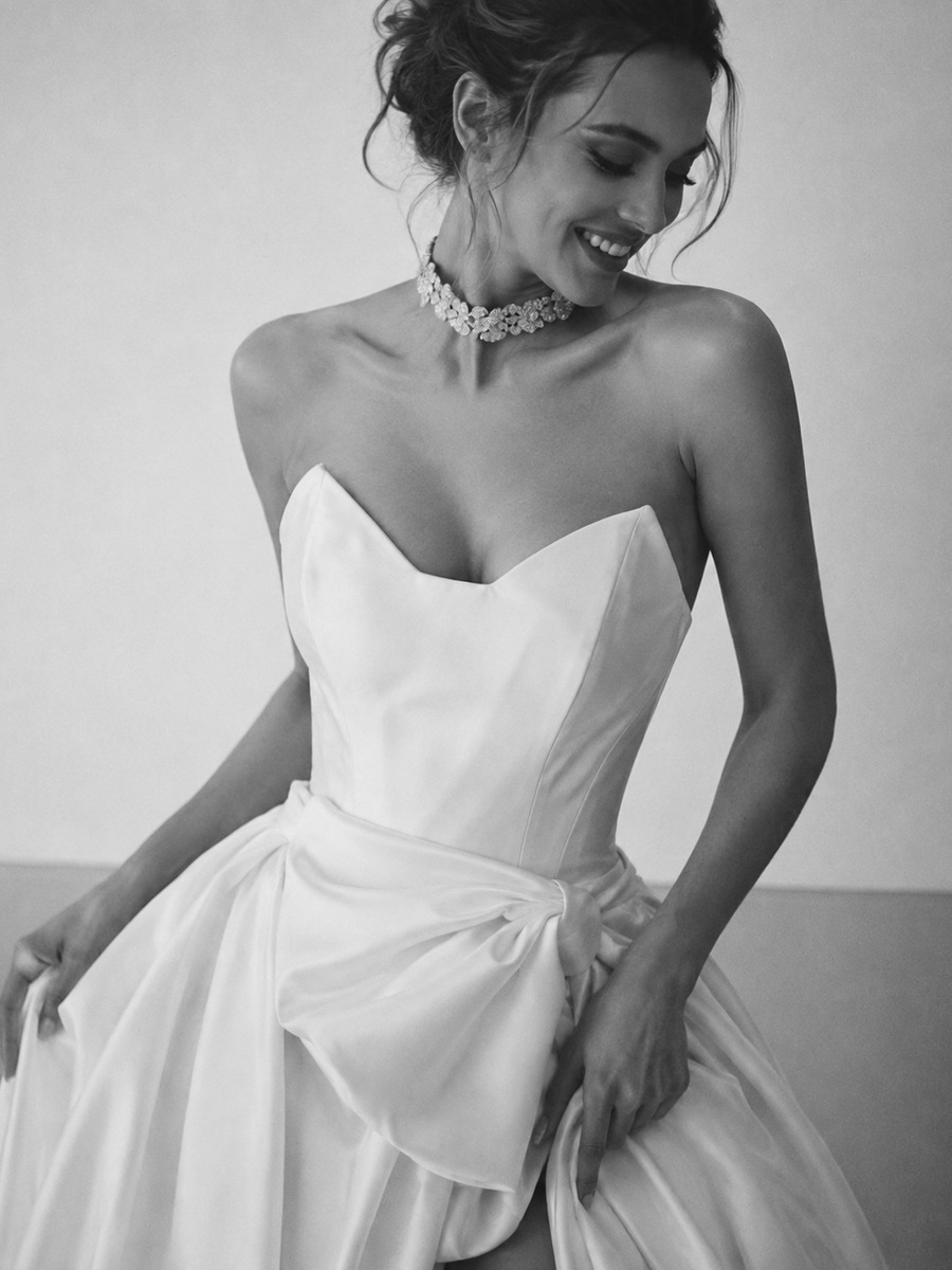 Noiva em vestido sob medida do Fabiana Baú Atelier